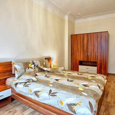 Apartment Ekzarh Yosif *